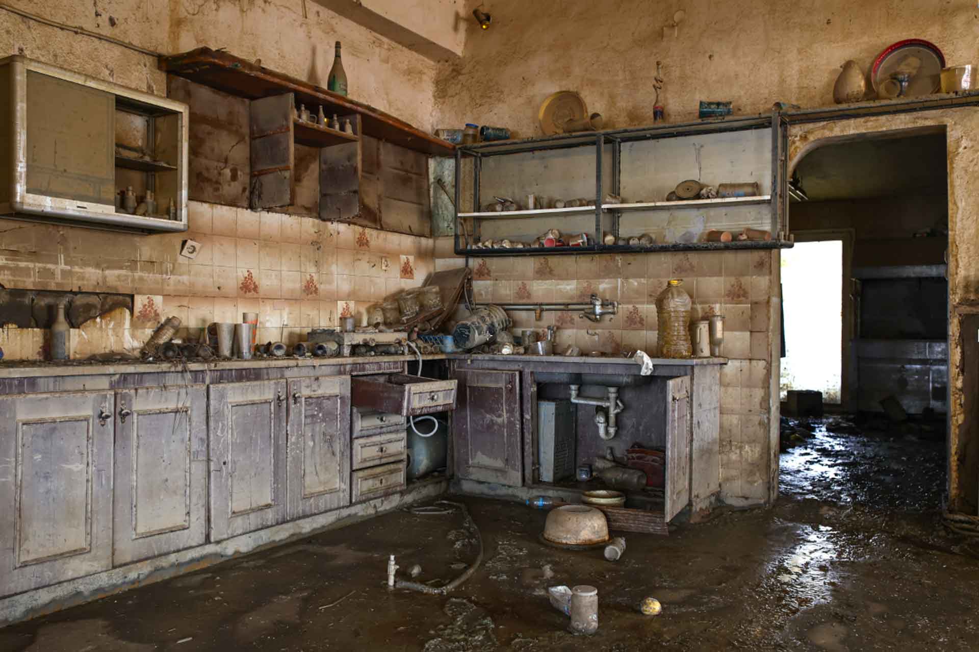 Η ζωή σε ένα τροχόσπιτο έξω από το διαλυμένο Κεραμίδι Τρικάλων-2