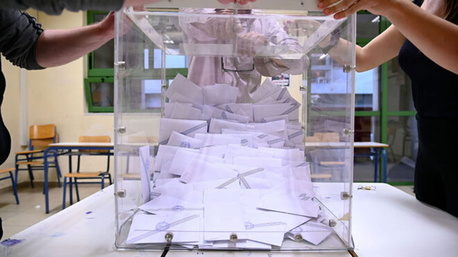 παράλληλες-μάχες-δοκιμάζουν-τον-συ-562706689