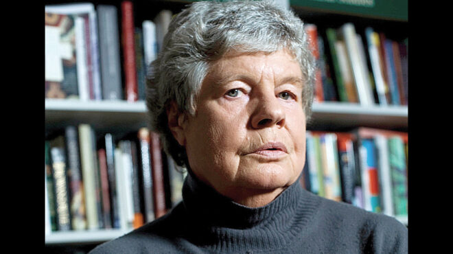 εφυγε-από-τη-ζωή-η-συγγραφέας-της-εμμο-562737049