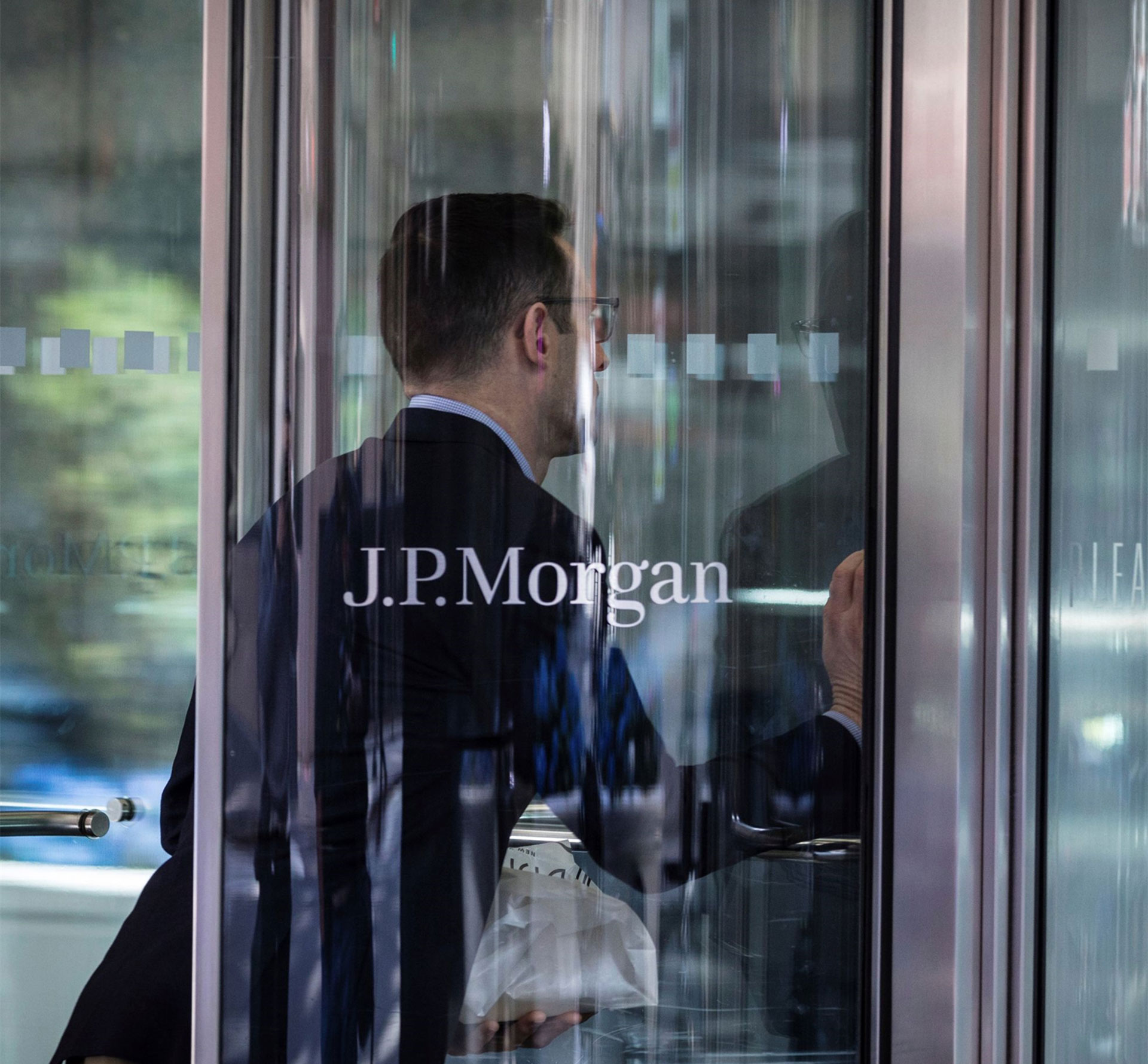 Η JPMorgan «εισβάλλει» στην Ευρώπη-1