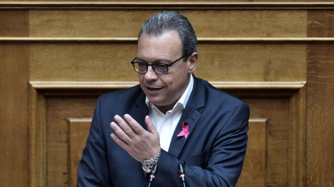 φάμελλος-να-απαντήσουμε-τι-κόμμα-θέλο-562726711