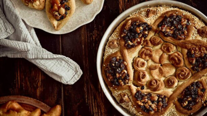 πιρόχ-το-εορταστικό-ψωμί-562756957