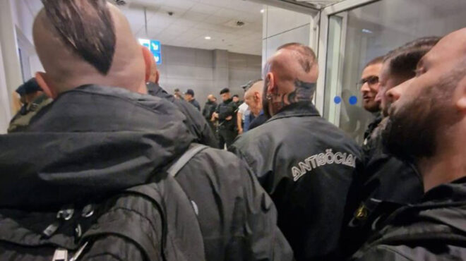 μέλη-της-νεοφασιστικής-οργάνωσης-casapound-italia-562703353