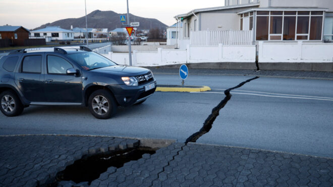 ισλανδία-χιλιάδες-άνθρωποι-εγκατέλε-562726693
