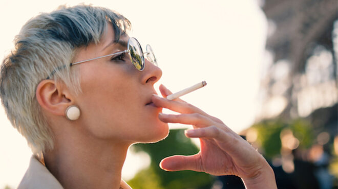 γαλλία-υπό-διωγμό-το-κάπνισμα-εως-12-562754044