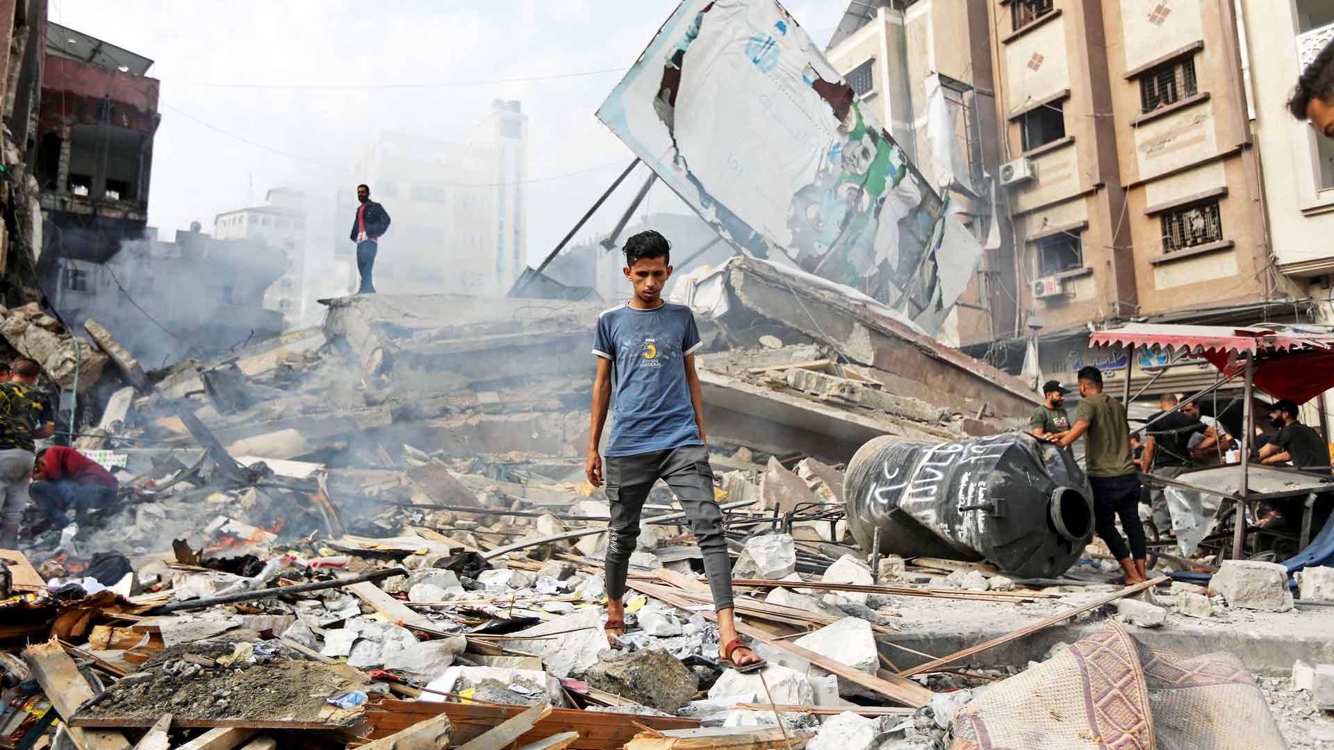 Διαβάστε στην «Καθημερινή της Κυριακής»-2