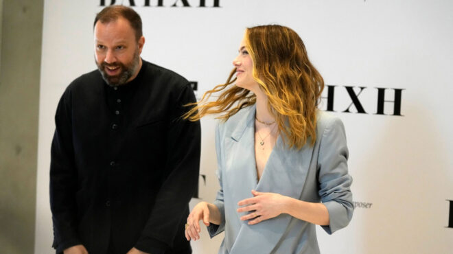 ο-γιώργος-λάνθιμος-φωτογραφίζει-την-ε-562753978