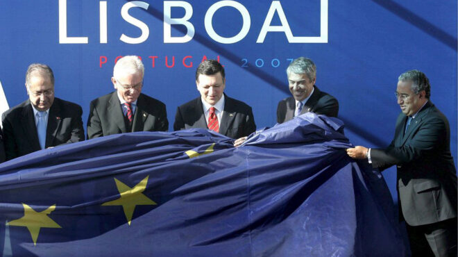 η-κάμψη-φθάνει-στο-τέλος-της-562745446