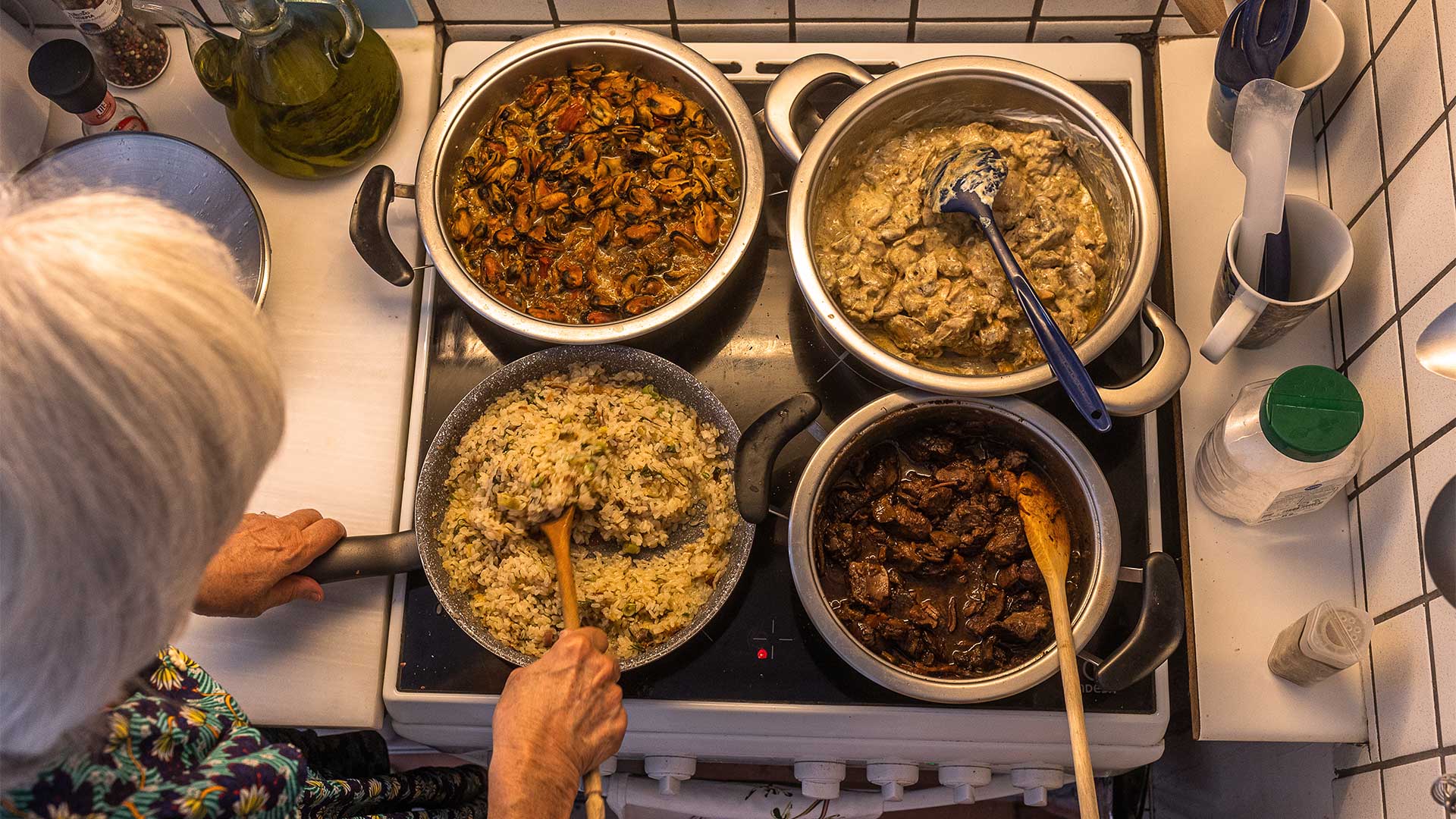 Μάρω Πρεβελάκη: Η οικοδέσποινα που τάισε με φάβα 30 πρέσβεις-6