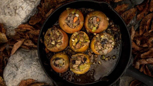 μήλα-γεμιστά-με-ψιλοκομμένο-αρνάκι-στ-562750867