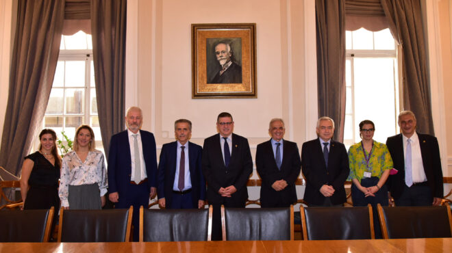 ενώνουν-τα-ακριτικά-νησιά-με-την-αθή-562714912