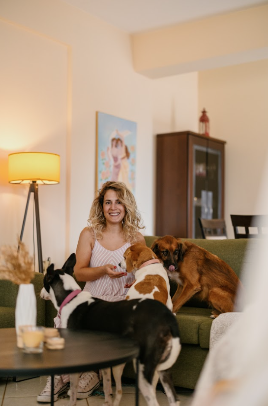 «Γύρισα στο πατρικό μου»: 4 νέοι μιλούν για το αυξημένο κόστος ζωής-3