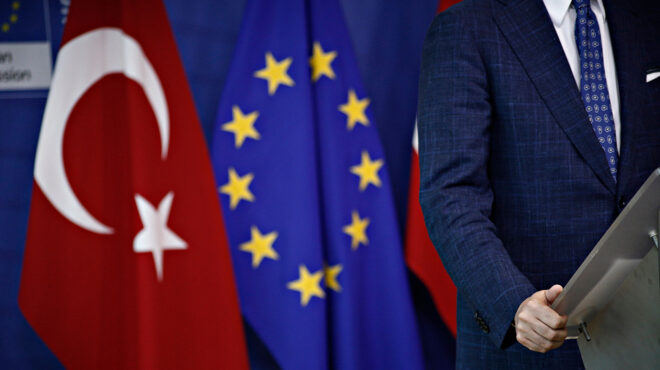 μεχμέτ-σιμσέκ-η-αγκυρα-επιδιώκει-στεν-562755697