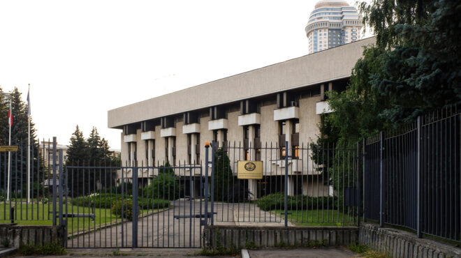 απελάσεις-δημοσιογράφων-ανάμεσα-σε-β-562709620