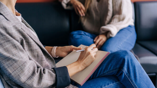 προσωπικός-βοηθός-αμεα-πρόσκληση-σε-ψ-562726897