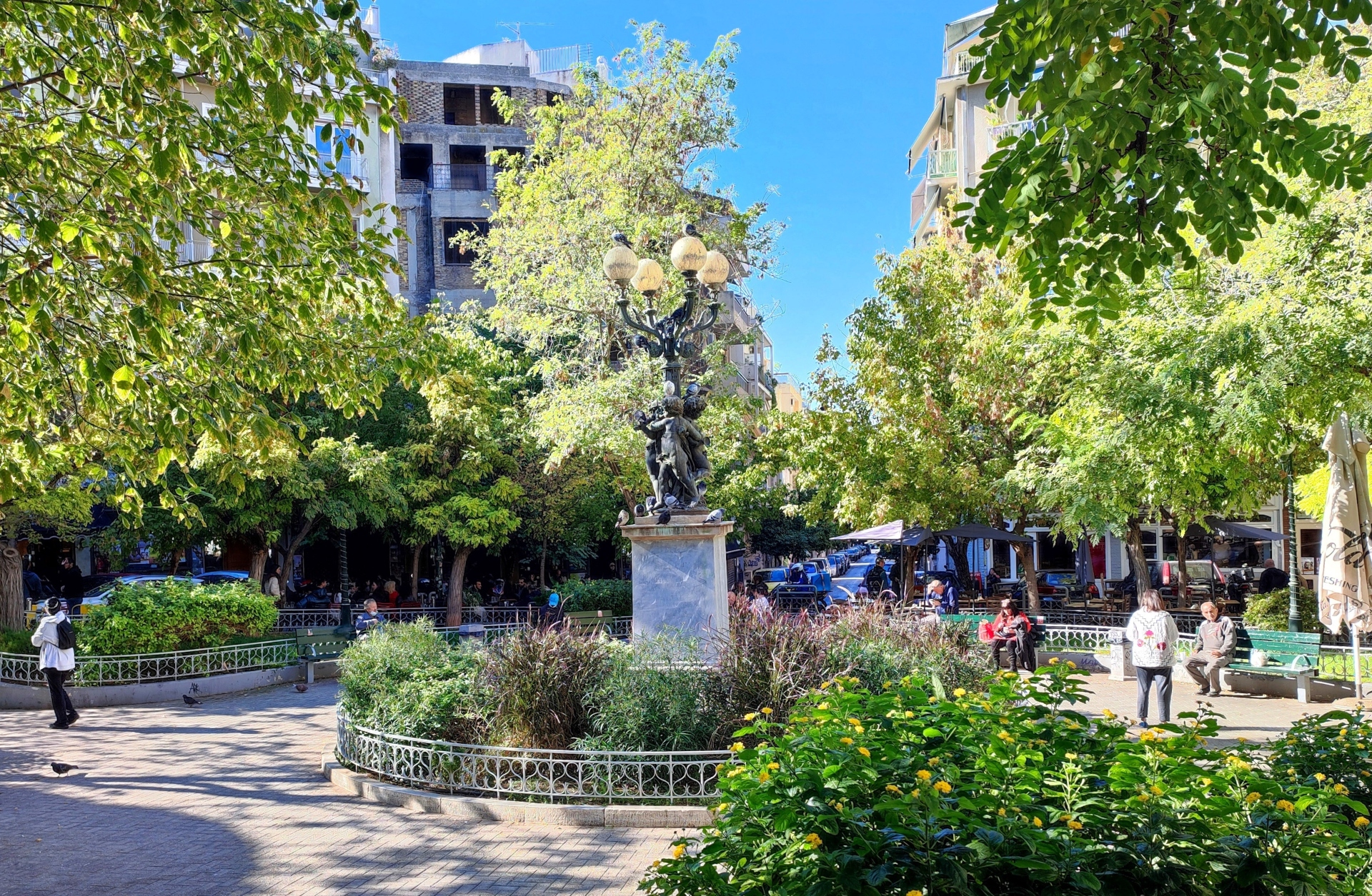 «Η Κυψέλη, ο κόσμος μας όλος»-1