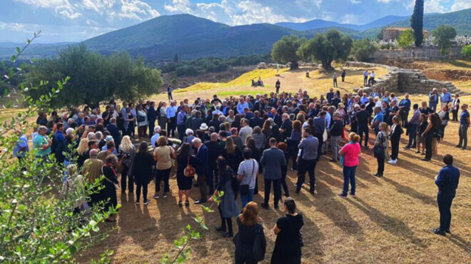 στη-γη-της-αρχαίας-μεσσήνης-η-ταφή-του-π-562706653