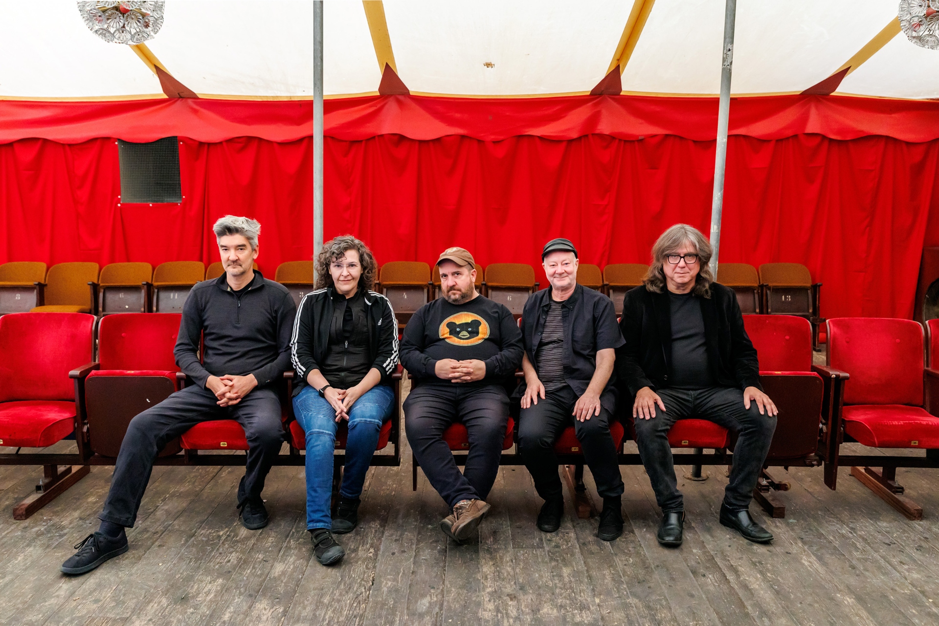 Ο Στέφιν Μέριτ των Magnetic Fields προτιμά να χορεύει Κάιλι Μινόγκ παρά να καταλάβει τον κόσμο-1