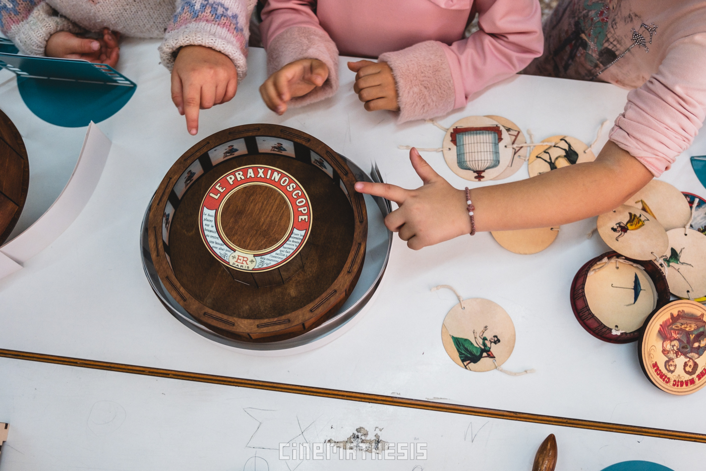 Σινεμά ο Παράδεισος στα σχολεία της άγονης γραμμής-1