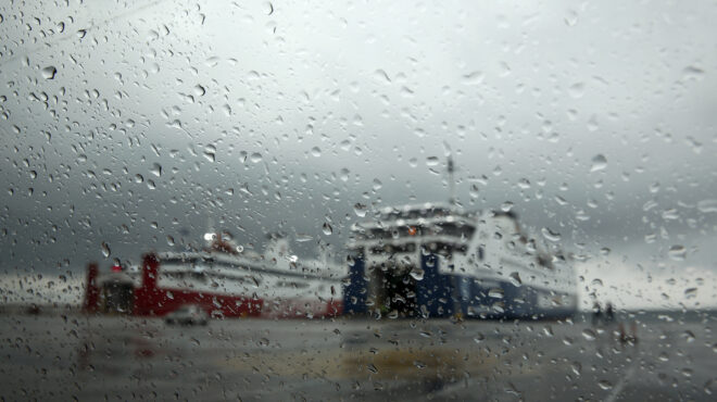 καιρός-βροχές-και-πρόσκαιρες-καταιγί-562775986