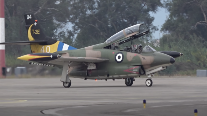 η-μοιραία-πτήση-του-τ-2-και-η-αντικατάστ-562802833