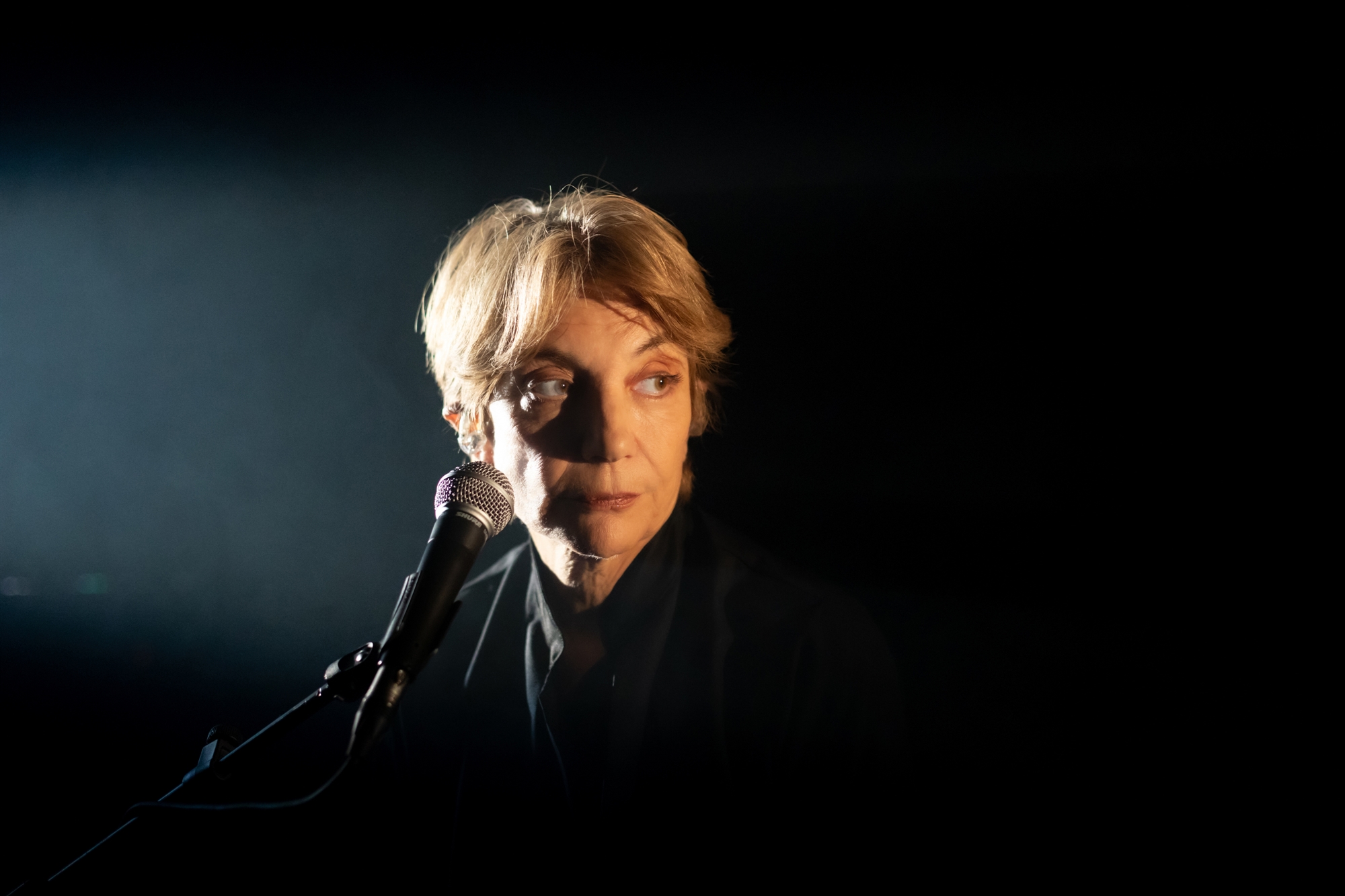 Ολια Λαζαρίδου στην «Κ»: Κατεβάζουμε το κοινό στον Αδη-1