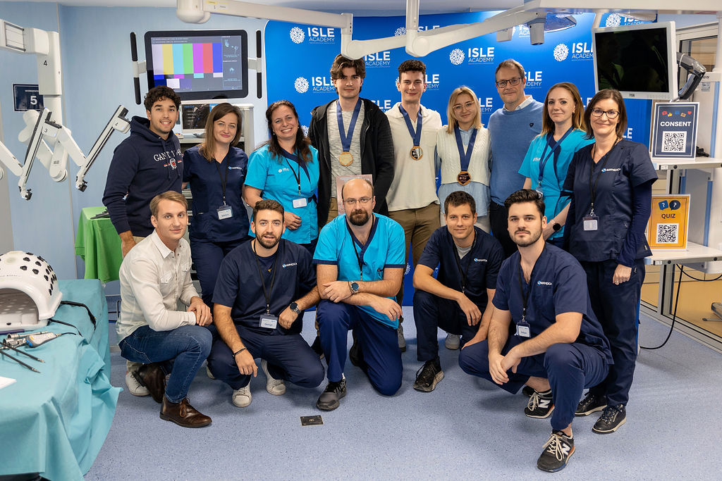 Το ISLE ACADEMY πρωτοπορεί στην εκπαίδευση Ρομποτικής Χειρουργικής-1