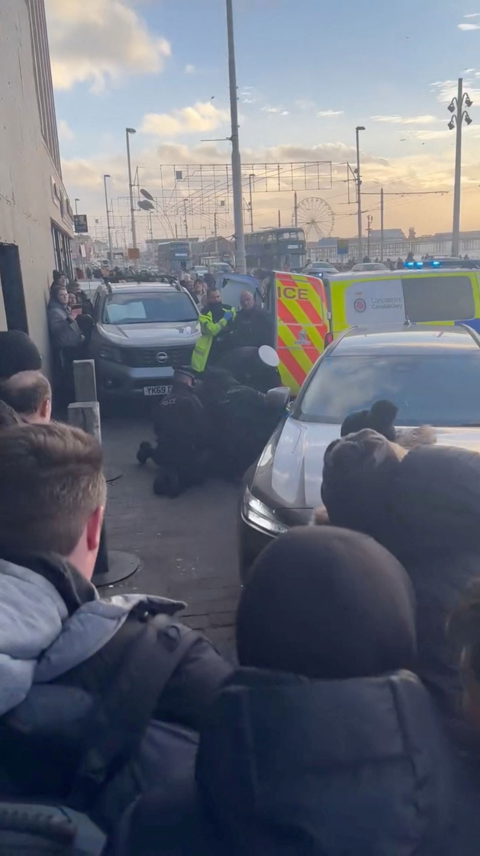 Πυρκαγιά στον Πύργο του Μπλάκπουλ – Επί τόπου δυνάμεις πυρόσβεσης-1