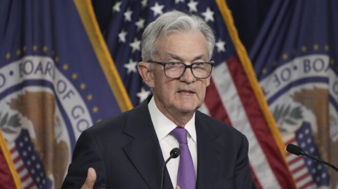 η-fed-προετοιμάζεται-για-ομαλή-προσγείωσ-562784254