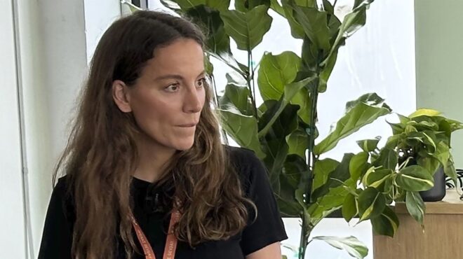 από-την-αλβανία-στην-κορυφή-του-κόσμου-562787275