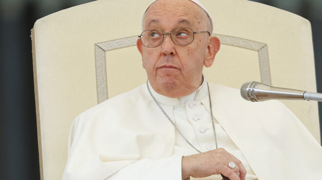 εμφύλιος-στην-καθολική-εκκλησία-ο-π-562782091