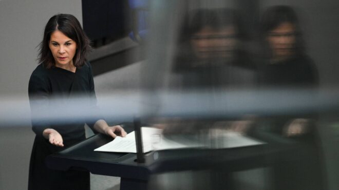 μπέρμποκ-για-μεταναστευτικό-για-πρώ-562793176