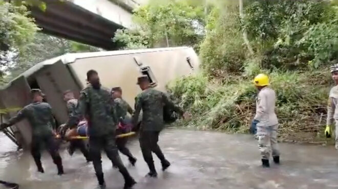 ονδούρα-πολύνεκρο-δυστύχημα-με-λεωφο-562766410