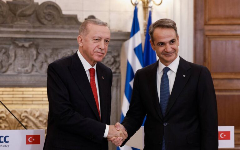 live-στην-αθήνα-ο-ερντογάν-λεπτό-προς-λε-562769854