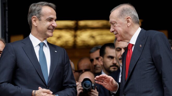 αξιωματούχος-του-στέιτ-ντιπάρτμεντ-σ-562771810