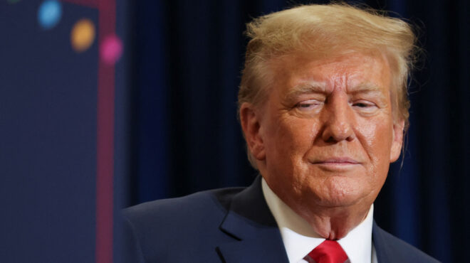 ηπα-ο-τραμπ-ζητά-από-το-ανώτατο-δικαστή-562794229