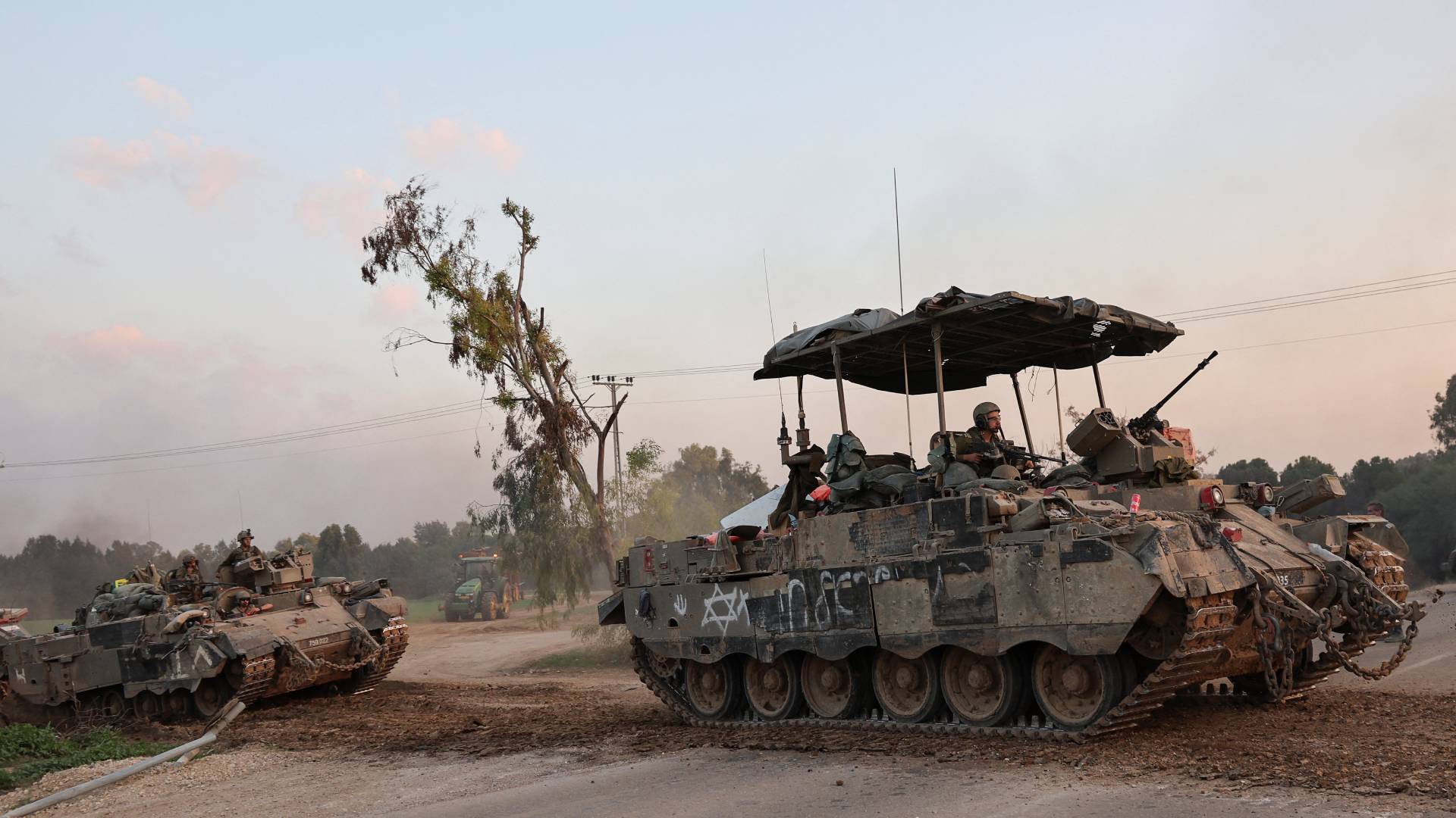 Μεσανατολικό: Το Ισραήλ αυξάνει τα πλήγματα στη Γάζα – Εκρηκτικό το κλίμα στην Ερυθρά Θάλασσα-2