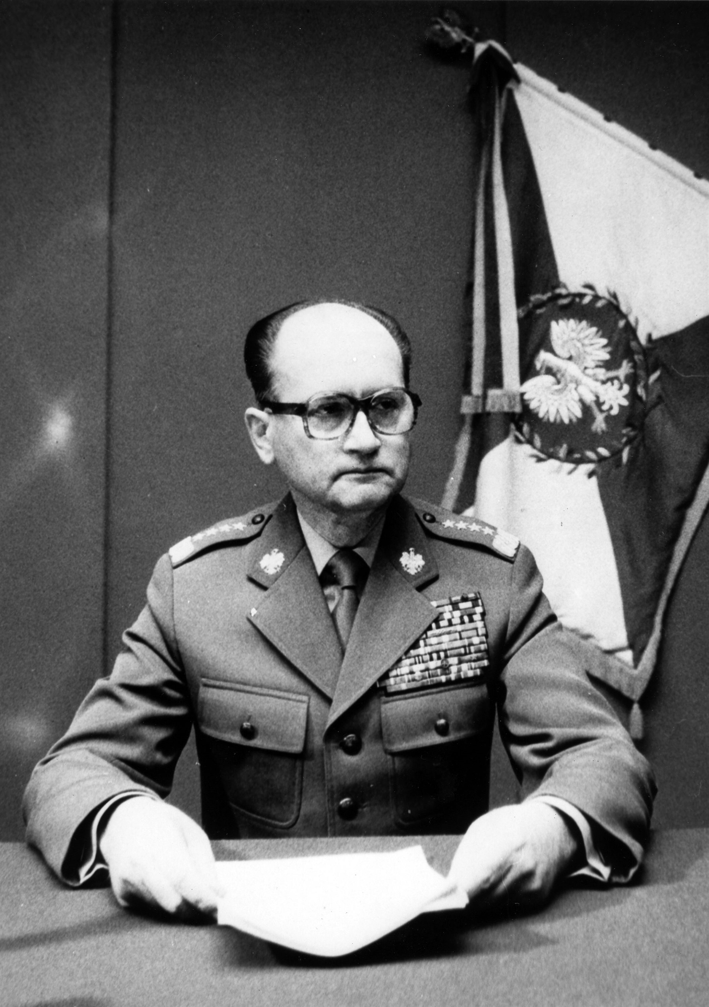 Στρατιωτικό πραξικόπημα σε χώρα κομμουνιστική-2