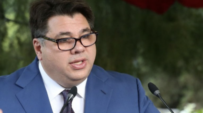 τζορτζ-τσούνης-μεταβαίνει-σε-μολδαβί-562769362