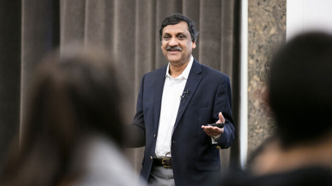 συνέντευξη-ανάντ-αγκαργουάλ-στην-κ-562775320