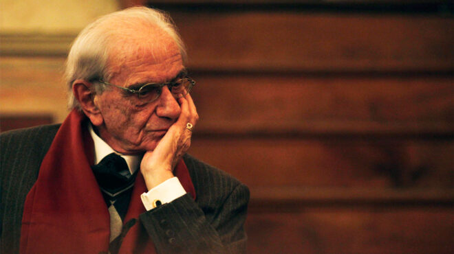 ο-γιάννης-κόκκος-αποχαιρετά-τον-β-βασι-562767142