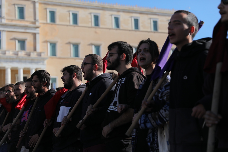 Επέτειος δολοφονίας Γρηγορόπουλου: Εικόνες από την πορεία μαθητών και φοιτητών στην Αθήνα-2