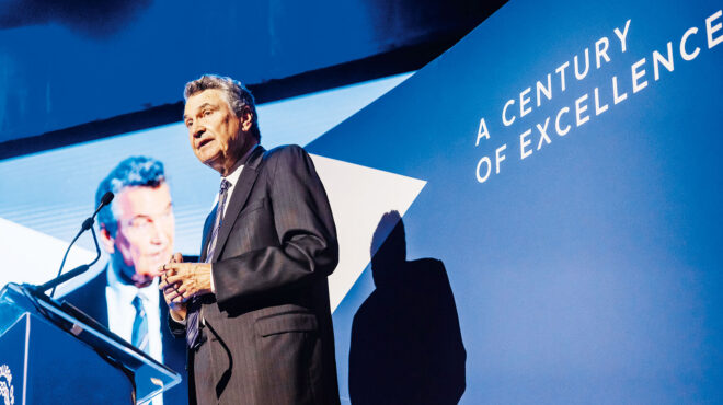 λαμπρή-γιορτή-για-τα-100-χρόνια-αμερικαν-562775032