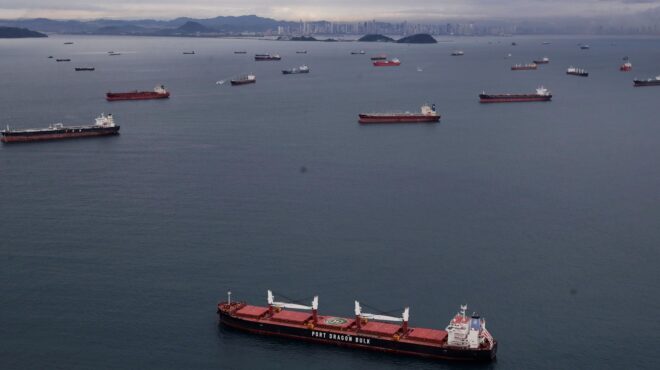 μποτιλιάρισμα-λόγω-ξηρασίας-στη-διώρ-562771393