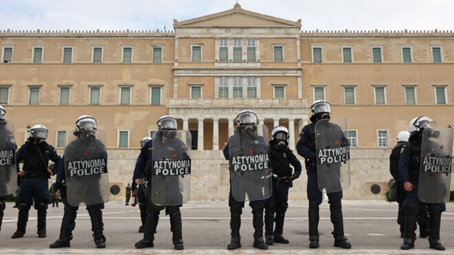 ελ-ασ-απαγόρευση-συγκεντρώσεων-και-κυ-562766380