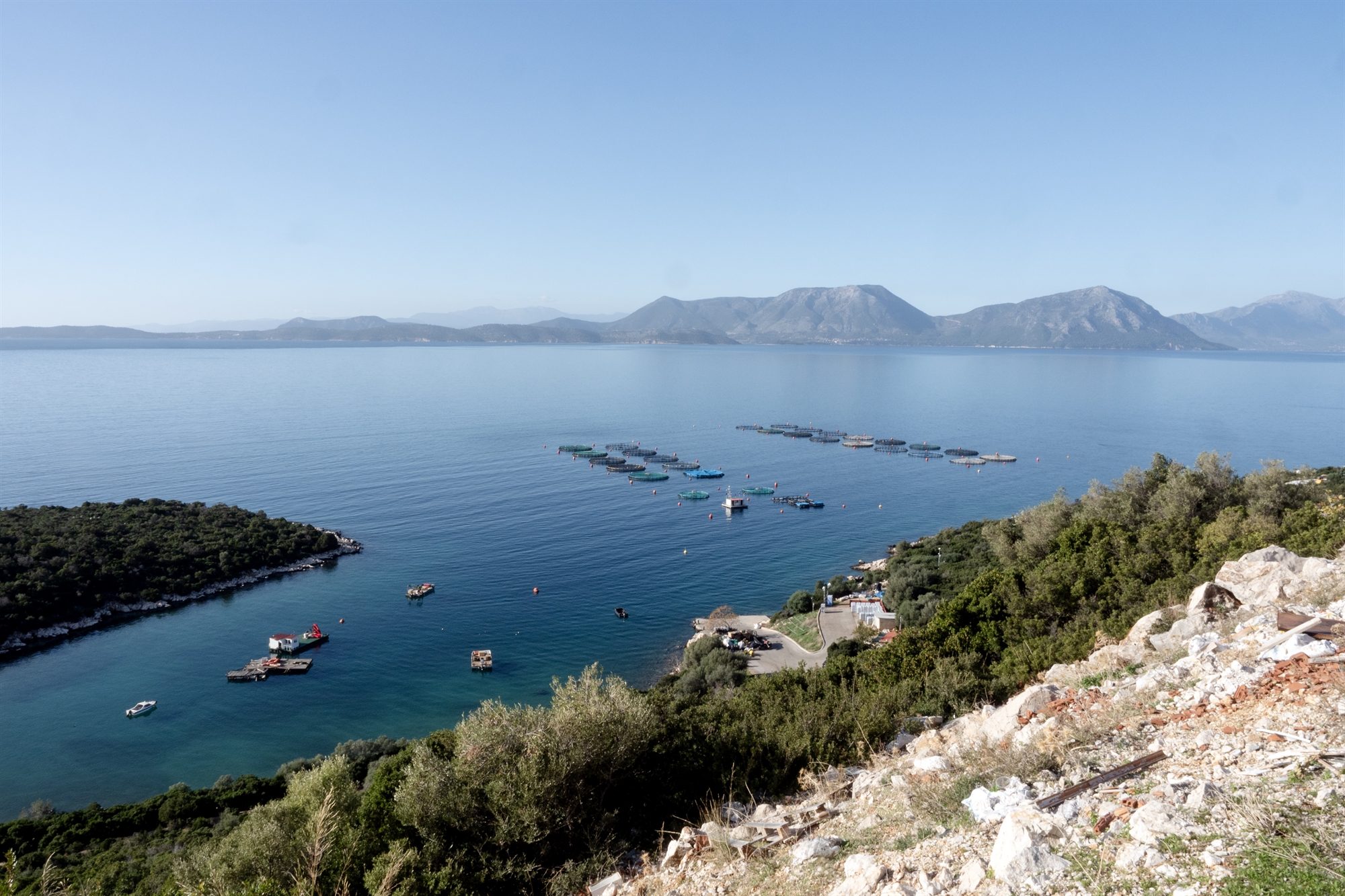 Ναυμαχίες στη στεριά για τις ιχθυοκαλλιέργειες-2