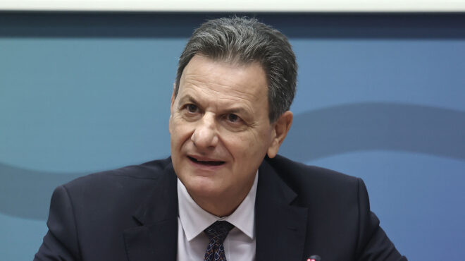 σκυλακάκης-περιμένετε-μέχρι-1η-ιανουα-562766038