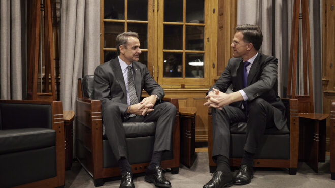 συνάντηση-κ-μητσοτάκη-μ-ρούτε-επί-τάπ-562773457