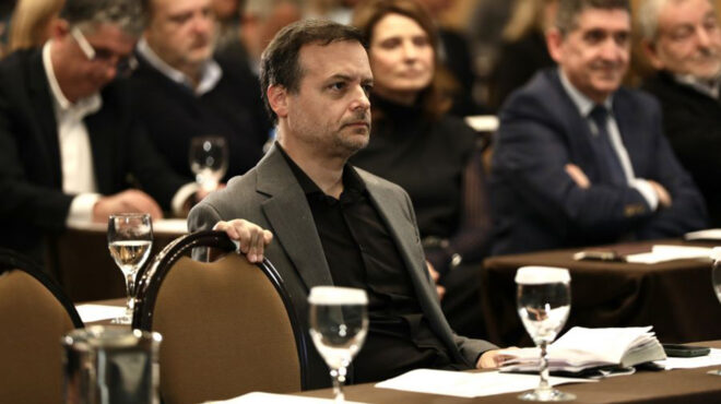 ορκίστηκε-δήμαρχος-αθηναίων-ο-χάρης-δ-562795231