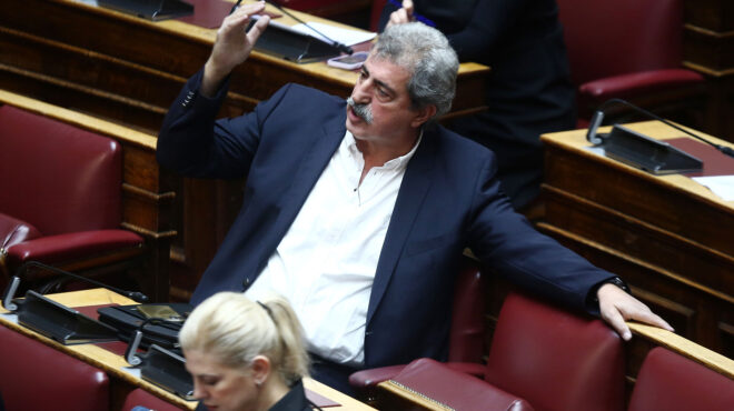 aντιπαράθεση-πλεύρη-πολάκη-στη-βουλή-562782925